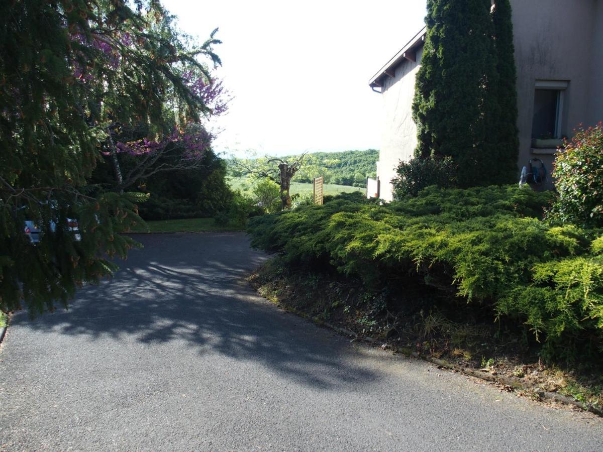 Au Bouillat D Anty Apartment Chatel-Guyon Exterior photo